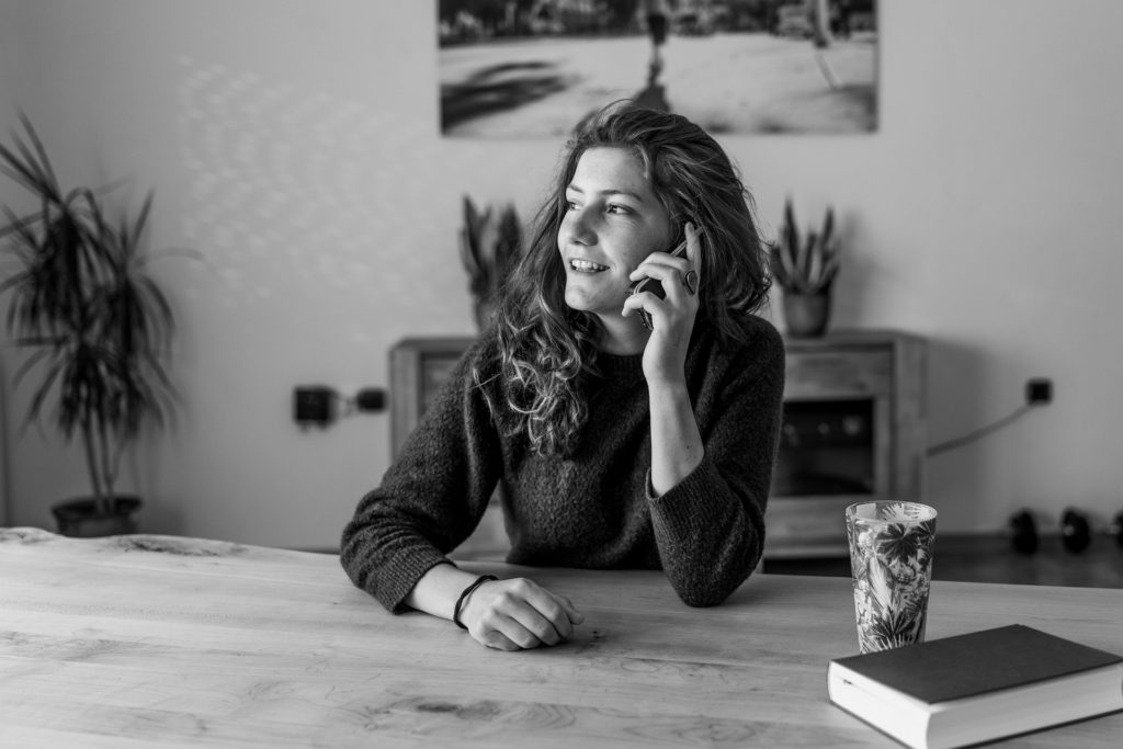 freelance prospection trouver des clients dire à son réseau qu'on est freelance auto entrepreneur